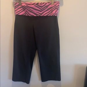 Capri yoga pants